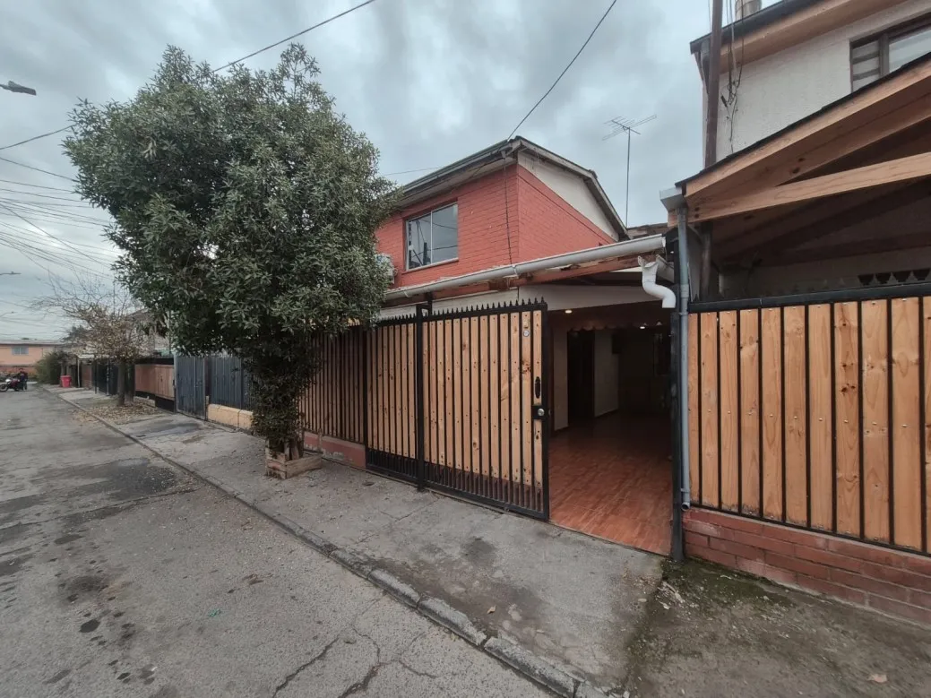 Imagen 5 de 30 de Casa De 2 Niveles En Pasaje Entrada De Vehículo Talagante