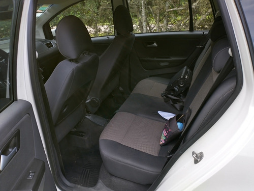 Volkswagen Suran 1.6 Trendline 11b 2012