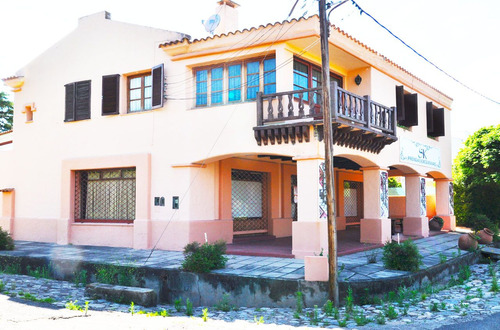 Casa C/ Dos Dormitorios Grandes + Local  - Molinari  Cosquín