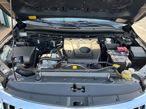 Imagem 10 de 15 de Mitsubishi L200 Triton Sport Hpe 2.4 Marrom 2018