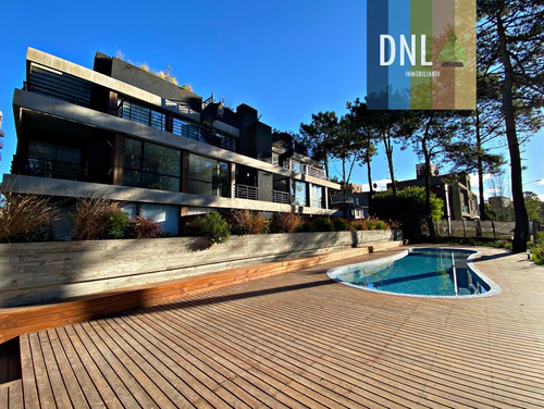 Departamento De Categoria Con Terraza Privada, Jacuzzi, Parilla Y Piscina En El Complejo! A Metros De Bunge E Intermedanos