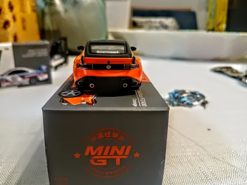 Mini Gt Nissan Z Veilside Ffz400 1/64 | MercadoLivre