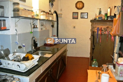 Imagen 8 de 23 de Casa En Venta En El Tesoro, Cerca De La Playa