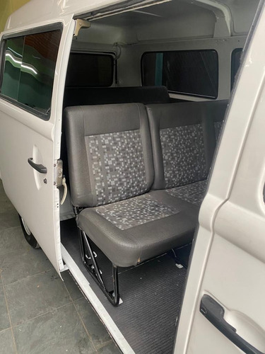 Imagem 2 de 10 de Vw Kombi Std 1.4 Flex