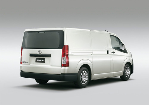 Toyota Hiace Furgon L1h1 2.8 Tdi 6at 3a 4p 2021