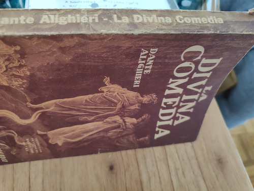 La Divina Comedia - Dante Alighieri (Usado)