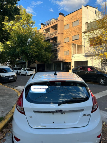 Ford Fiesta Titanium 2013 1.6l