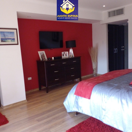 Imagen 7 de 9 de Judithe. Venta Apto 301m2 En Maracaibo Av.milagro..