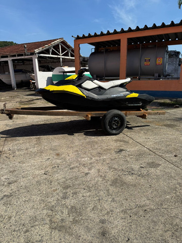 See Doo Spark 3 Up Com 140h