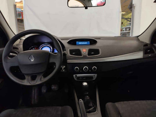 Imagen 12 de 15 de Renault Fluence 2014 4p Expression L4/2.0 Man