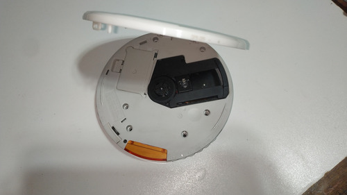 Discman Panasonic Sl-sv590 Con Mp3 Y Radio + Audífonos (Usado)