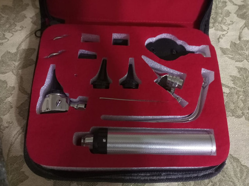 Kit Médico De Otorrino Sencillo 