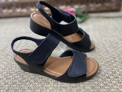 Sandalia usaflex com velcro 2025