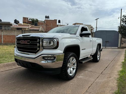 GMC Sierra 5.4 Cabina Regular Sle 4x4 At