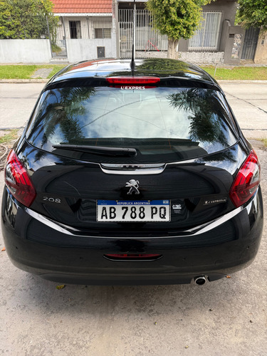 Peugeot 208 1.6 Allure