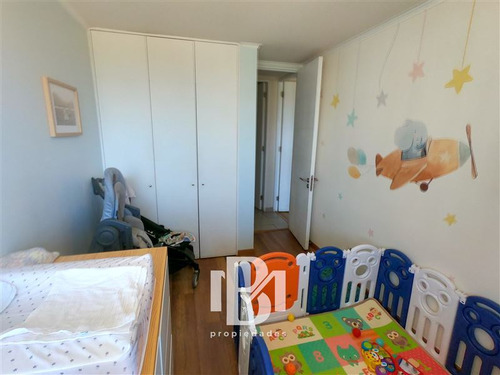 Departamento En Venta De 2 Dorm. En Las Condes