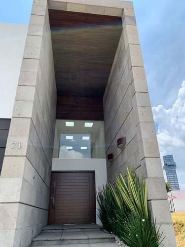 Imagen 15 de 29 de Casa En Venta En Vista Real