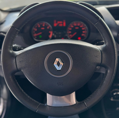 Renault Duster 2.0 DYNAMIQUE 4X2 16V FLEX 4P AUTOMÁTICO
