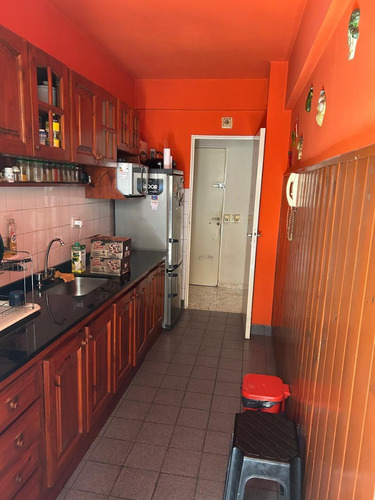 Departamento De 4 Ambientes Con Cochera!!