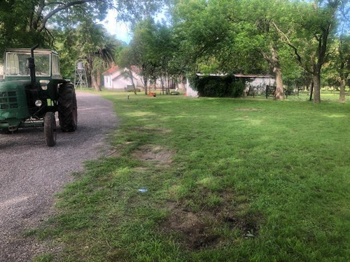 Imagen 25 de 30 de Campo Con Casa Y Boxes En Venta Con Renta - Capilla Del Señor - Exaltacion De La Cruz