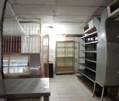 Imagen 1 de 9 de Local En Venta Ideal Para Carniceria En Urb. Monseñor Iturriza 22-27974 04146954944
