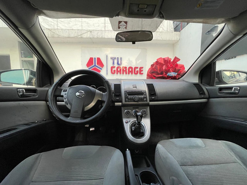 Nissan Sentra 2.0 Emotion Mt
