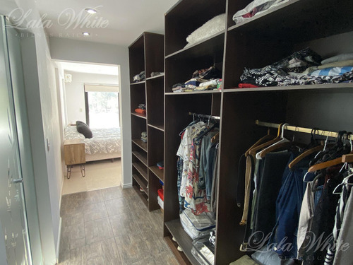 Casa En Venta En Saint Thomas Este, Canning