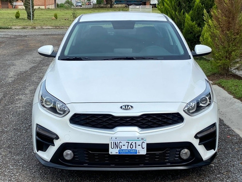 Imagen 3 de 7 de Kia Forte 2.0 Hb Ex At 2020