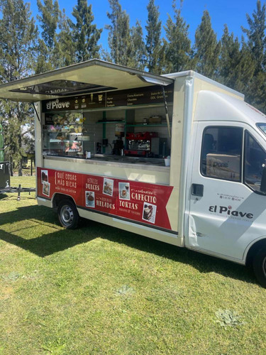 Food Truck De Helados, Cafetería Y Tortas. Camion De Helados