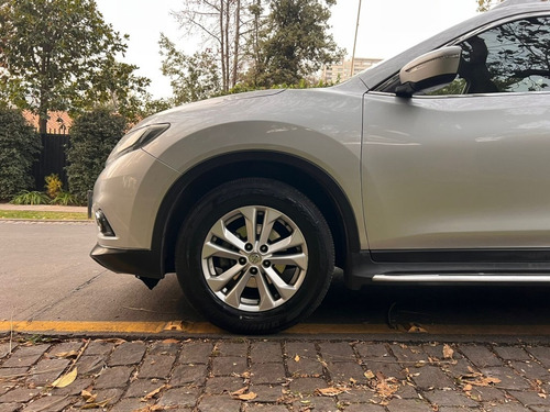 Imagen 7 de 15 de Nissan X-trail Sense 4dw 2.5
