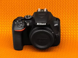 Nikon D3500