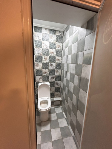 Casa Con Destino Comercial Y Recepciones Finales Al Día