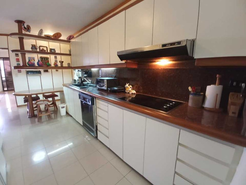 Imagen 15 de 30 de Se Vende Apartamento 253 M² 4h/5b/3pe Lomas De San Román