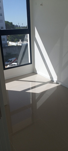 Imagen 5 de 12 de Dueño Vende Apto. 2 Dorm