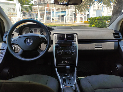 Mercedes-benz B200