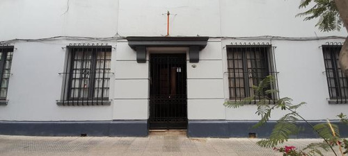 Casa Metro Toesca - Barrio Universitario/desocupado - Repu