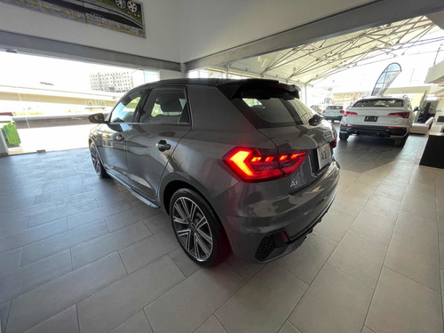 Imagen 6 de 10 de Audi A1 2021 1.8 Sportback S- Line S-tronic Dsg