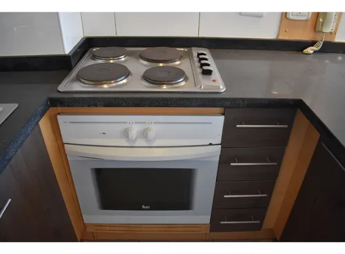 Venta Departamento De 1 Ambiente + 2 Est. Y Bodega, Echaurre