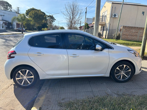 Peugeot 208 1.6 Feline Tiptronic