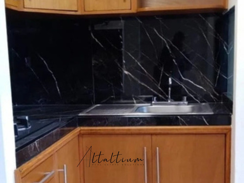 Departamento En Venta En La Alcaldía Cuauhtémoc, Ubicado A Minutos De Metro Pino Suárez Y Fray Servando, Cerca De Calz. De La Viga. 83- Alc-ru