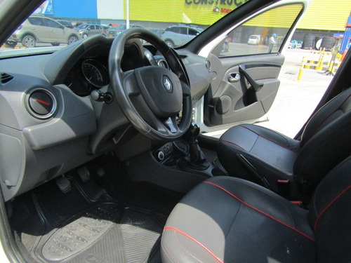 Imagen 10 de 16 de Renault Duster Polar