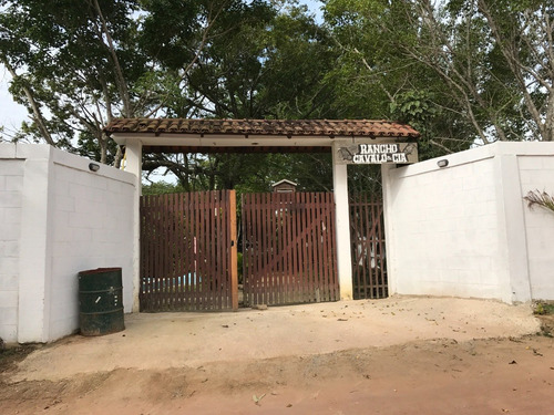 Imagem 6 de 6 de Sitio C/ Casa Simples 3 Qts.jardim Piscina-retiro /interlagos- Vila Velha-es