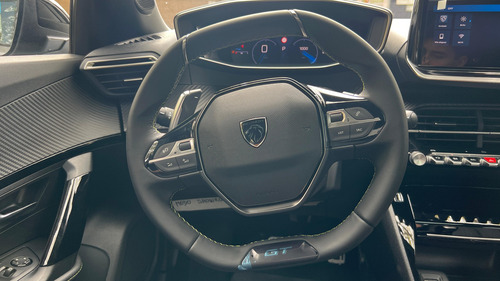 Peugeot 2008 1.0T Gt