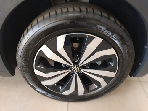 Volkswagen T-Cross 1.0 200 TSI TOTAL FLEX AUTOMÁTICO