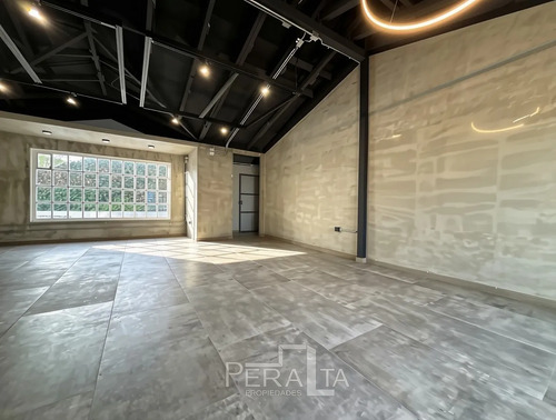 159 M² Oportunidad Comercial En Bosques De Montemar