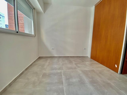 Imagen 6 de 12 de 1 Dormitorio Paraguay 371 - Torre París