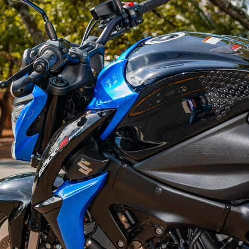 Imagem 5 de 10 de Moto Suzuki Gsx-s 1000 2020 Azul Baixo Km