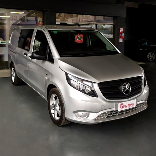Imagen 3 de 23 de Mercedes Benz Vito Plus 111cdi Vidriado