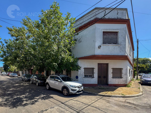 Venta Ph 4 Ambientes En Planta Baja Y Primer Piso En Villa Sarmiento