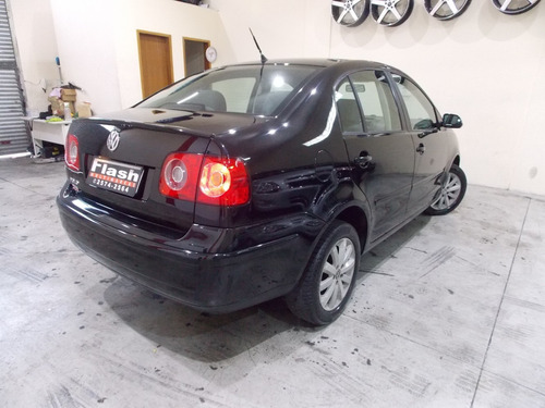 Vw Polo Sedan 2012 1.6 8v Flex Completo Com Rodas (novo)